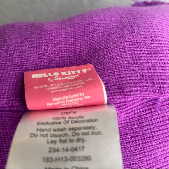 Sanrio Hello Kitty Beanie Hat Cap Womens OSFM Pink & Purple Striped 90s Y2K - Picture 11 of 14